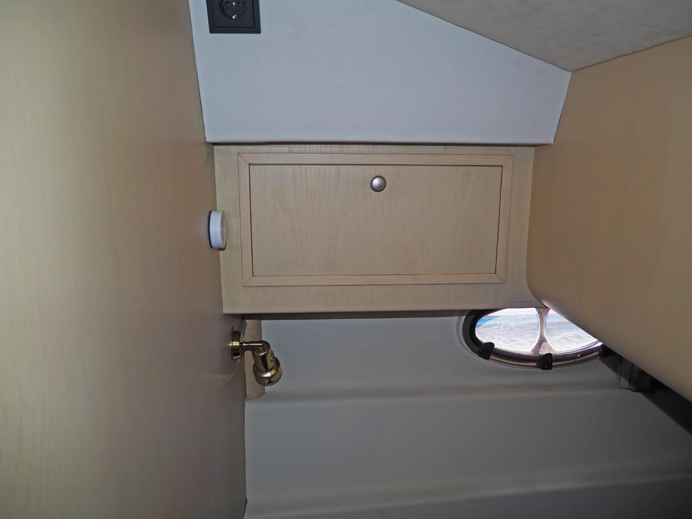 Fore ship, Accommodation